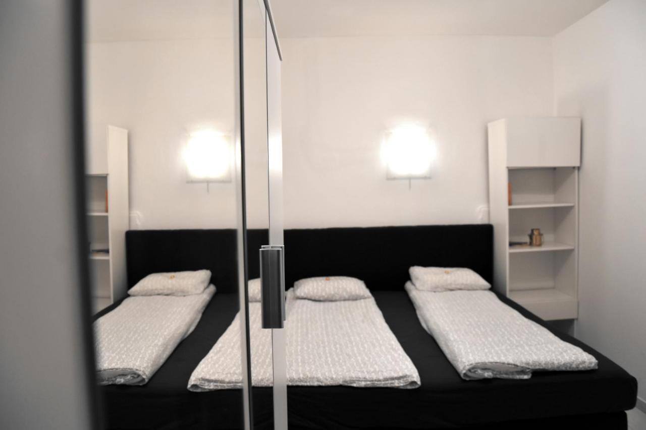 Apartments In Vienna Near Schoenbrunn & Westbahnhof - Keyless Check-In Extérieur photo