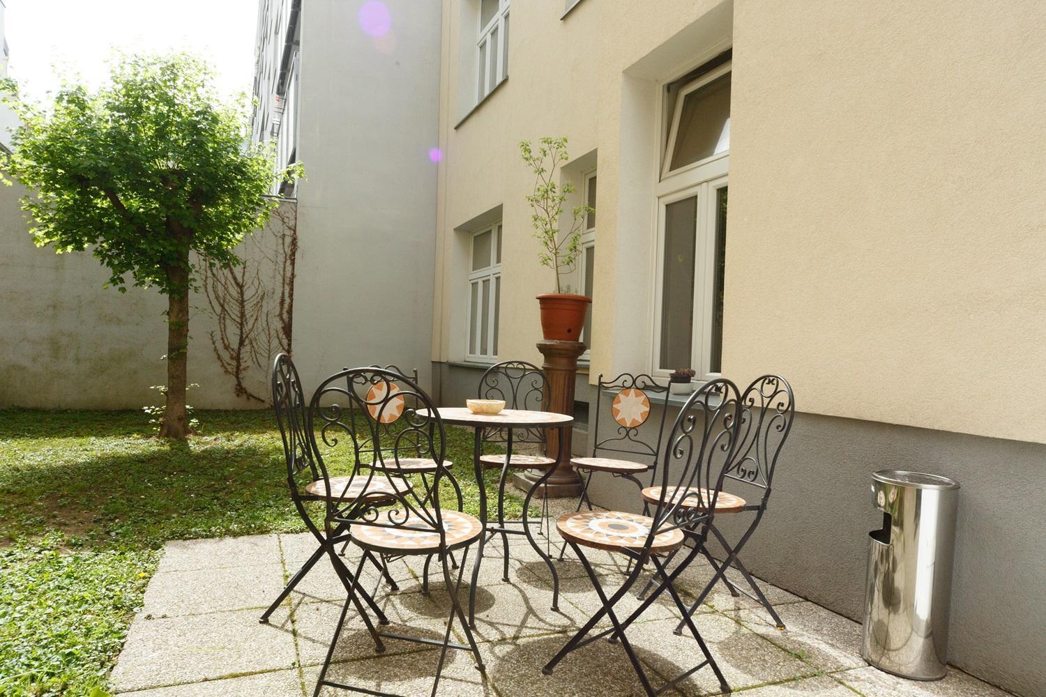 Apartments In Vienna Near Schoenbrunn & Westbahnhof - Keyless Check-In Extérieur photo